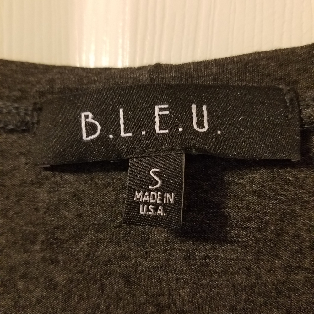 B.L.E.U. TOP - Picture 2 of 4